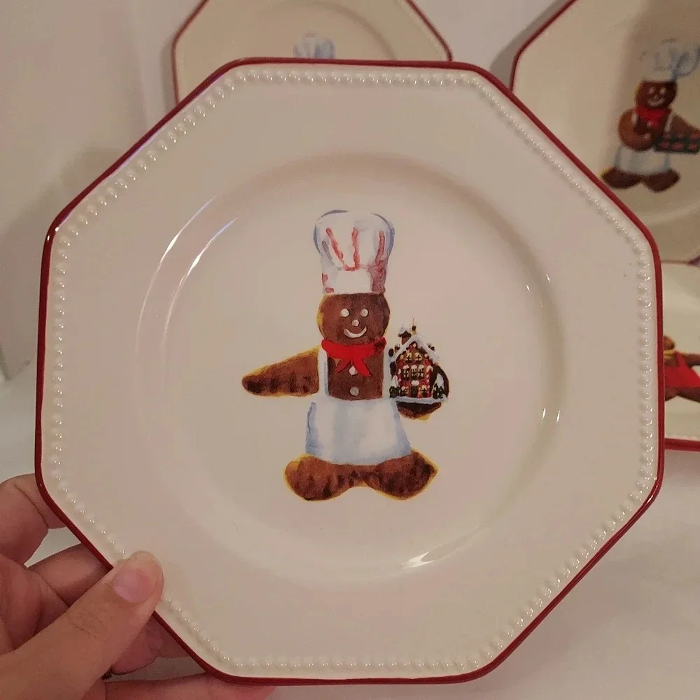 Williams-Sonoma Set of Four Gingerbread Chef Dessert Plates - 7.75 inch Diameter